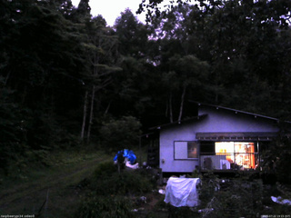 長野県菅平高原 ゆたか山荘 西側(坂上) 2025/07/22 19:15