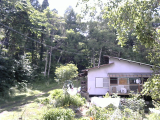 長野県菅平高原 ゆたか山荘 西側(坂上) 2025/07/24 14:15