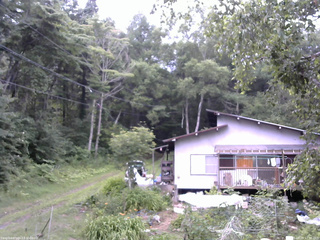 長野県菅平高原 ゆたか山荘 西側(坂上) 2025/07/24 17:00
