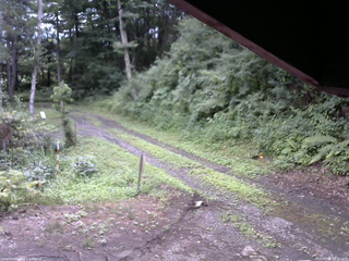 長野県菅平高原 ゆたか山荘 東側(坂下) 2025/07/26 17:15