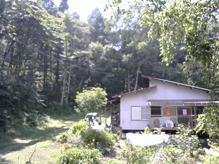 長野県菅平高原 ゆたか山荘 西側(坂上) 2025/07/26 13:30
