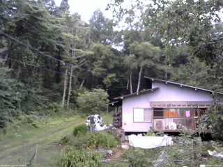 長野県菅平高原 ゆたか山荘 西側(坂上) 2025/07/26 18:45
