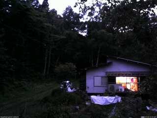 長野県菅平高原 ゆたか山荘 西側(坂上) 2025/07/26 19:15