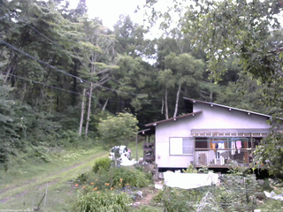 長野県菅平高原 ゆたか山荘 西側(坂上) 2025/07/27 13:00