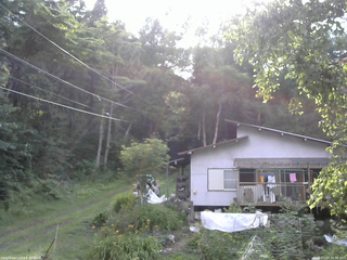 長野県菅平高原 ゆたか山荘 西側(坂上) 2025/07/27 16:00