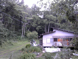 長野県菅平高原 ゆたか山荘 西側(坂上) 2025/07/27 18:30
