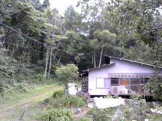 長野県菅平高原 ゆたか山荘 西側(坂上) 2025/07/28 17:15