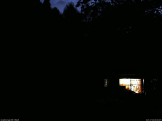 長野県菅平高原 ゆたか山荘 西側(坂上) 2025/07/29 19:30
