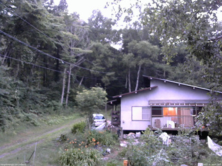 長野県菅平高原 ゆたか山荘 西側(坂上) 2025/07/31 18:45