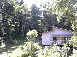 長野県菅平高原 ゆたか山荘 西側(坂上) 2025/08/02 15:00