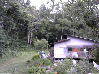 長野県菅平高原 ゆたか山荘 西側(坂上) 2025/08/02 17:30