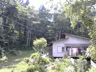 長野県菅平高原 ゆたか山荘 西側(坂上) 2025/08/03 15:00