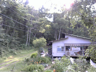 長野県菅平高原 ゆたか山荘 西側(坂上) 2025/08/04 16:45