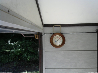 長野県菅平高原 ゆたか山荘 温度計 2025/08/04 08:30