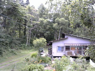 長野県菅平高原 ゆたか山荘 西側(坂上) 2025/08/06 12:45