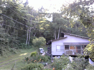 長野県菅平高原 ゆたか山荘 西側(坂上) 2025/08/06 17:00