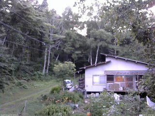 長野県菅平高原 ゆたか山荘 西側(坂上) 2025/08/06 18:00