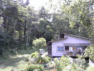 長野県菅平高原 ゆたか山荘 西側(坂上) 2025/08/07 14:15