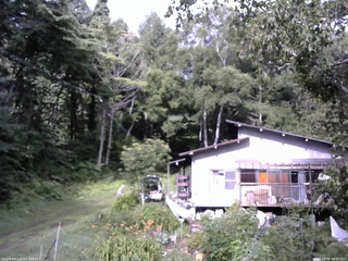 長野県菅平高原 ゆたか山荘 西側(坂上) 2025/08/08 08:00
