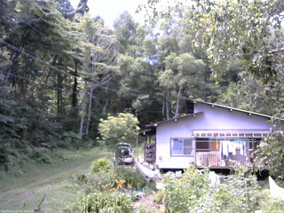 長野県菅平高原 ゆたか山荘 西側(坂上) 2025/08/08 11:30