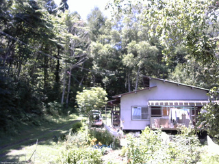 長野県菅平高原 ゆたか山荘 西側(坂上) 2025/08/08 11:45