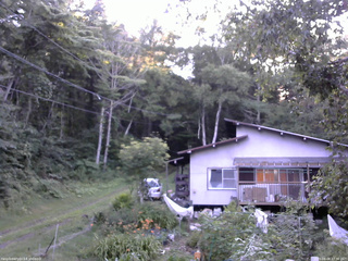 長野県菅平高原 ゆたか山荘 西側(坂上) 2025/08/08 17:30