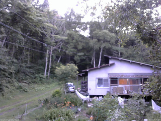 長野県菅平高原 ゆたか山荘 西側(坂上) 2025/08/08 17:45