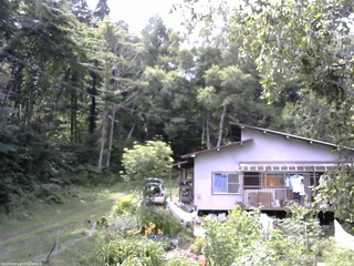 長野県菅平高原 ゆたか山荘 西側(坂上) 2025/08/09 12:45