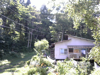 長野県菅平高原 ゆたか山荘 西側(坂上) 2025/08/09 15:00
