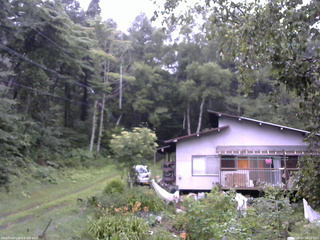 長野県菅平高原 ゆたか山荘 西側(坂上) 2025/08/10 06:00