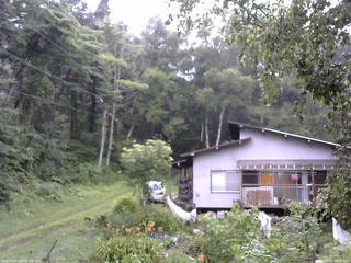 長野県菅平高原 ゆたか山荘 西側(坂上) 2025/08/10 06:45