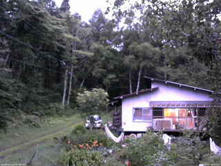 長野県菅平高原 ゆたか山荘 西側(坂上) 2025/08/10 18:30