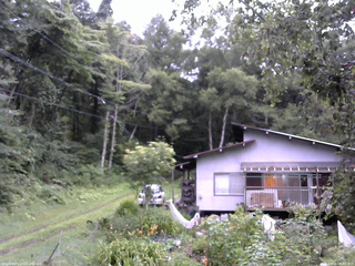 長野県菅平高原 ゆたか山荘 西側(坂上) 2025/08/11 06:00