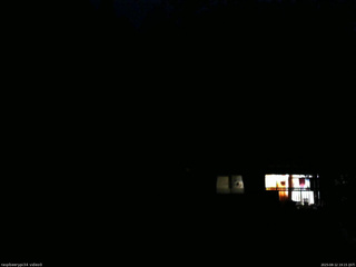 長野県菅平高原 ゆたか山荘 西側(坂上) 2025/08/12 19:15