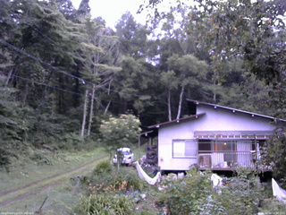 長野県菅平高原 ゆたか山荘 西側(坂上) 2025/08/14 05:00