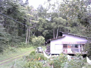 長野県菅平高原 ゆたか山荘 西側(坂上) 2025/08/14 06:45