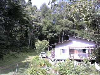 長野県菅平高原 ゆたか山荘 西側(坂上) 2025/08/14 09:15