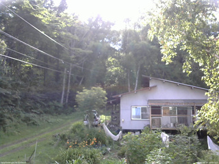 長野県菅平高原 ゆたか山荘 西側(坂上) 2025/08/14 16:00