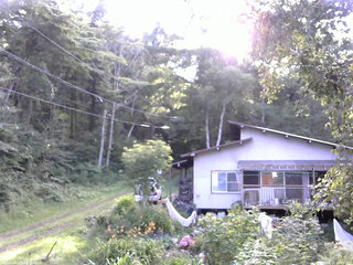 長野県菅平高原 ゆたか山荘 西側(坂上) 2025/08/14 16:45