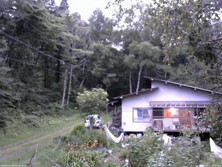 長野県菅平高原 ゆたか山荘 西側(坂上) 2025/08/14 18:30