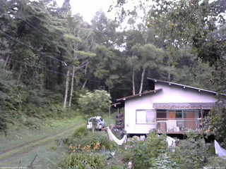 長野県菅平高原 ゆたか山荘 西側(坂上) 2025/08/15 06:00