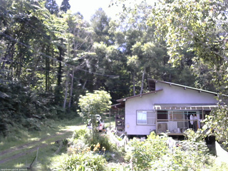 長野県菅平高原 ゆたか山荘 西側(坂上) 2025/08/15 13:15