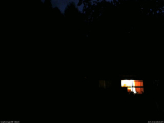 長野県菅平高原 ゆたか山荘 西側(坂上) 2025/08/15 19:15