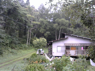 長野県菅平高原 ゆたか山荘 西側(坂上) 2025/08/18 05:45