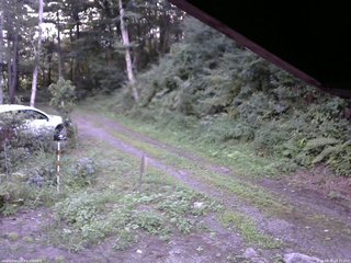 長野県菅平高原 ゆたか山荘 東側(坂下) 2025/08/19 18:15
