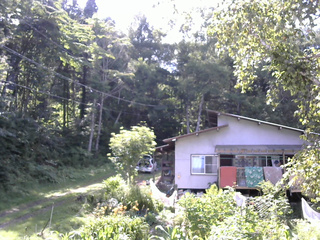 長野県菅平高原 ゆたか山荘 西側(坂上) 2025/08/19 14:15