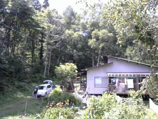 長野県菅平高原 ゆたか山荘 西側(坂上) 2025/08/20 12:15
