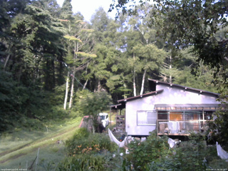 長野県菅平高原 ゆたか山荘 西側(坂上) 2025/08/21 06:30