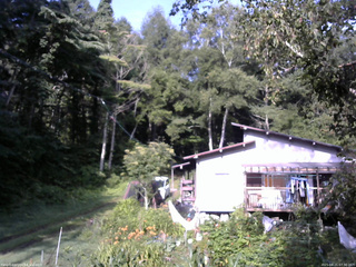 長野県菅平高原 ゆたか山荘 西側(坂上) 2025/08/21 07:30