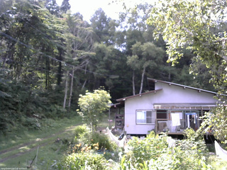 長野県菅平高原 ゆたか山荘 西側(坂上) 2025/08/21 13:15